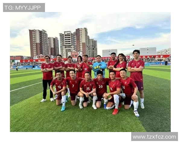 闪耀绿茵场的足球明星们,他们的传奇故事与梦想之路