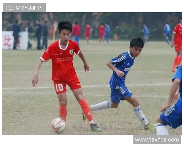 中国足球巨星的崛起与挑战：从青训体系到国际赛场的全景探讨